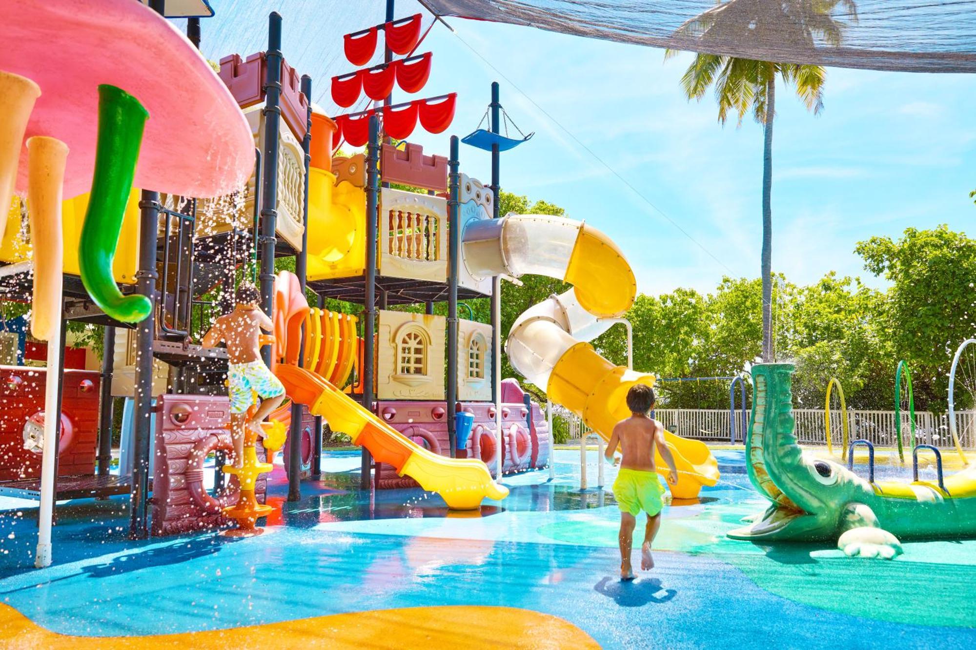 Kandima Maldives Kudahuvadhoo Exteriör bild Water park