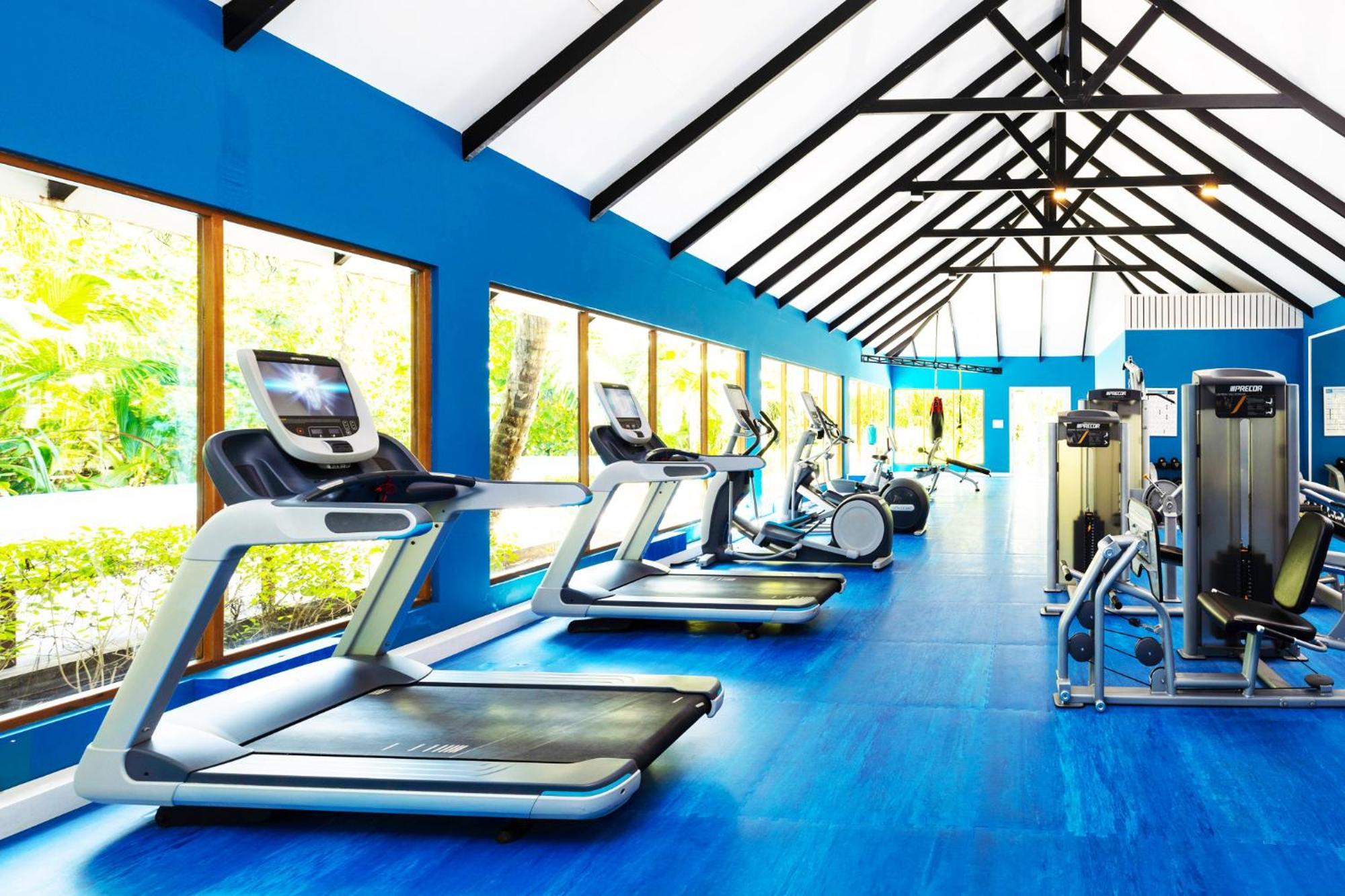 Kandima Maldives Kudahuvadhoo Exteriör bild The gym at the resort