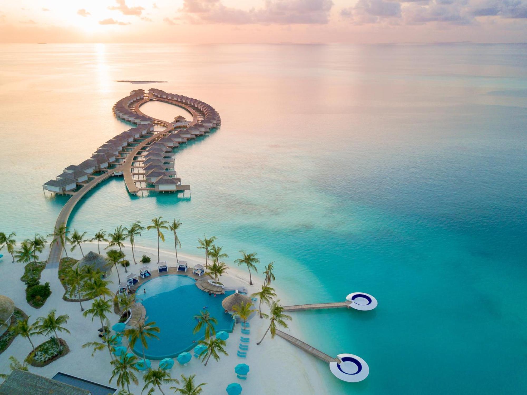 Kandima Maldives Kudahuvadhoo Exteriör bild Aerial view of the resort